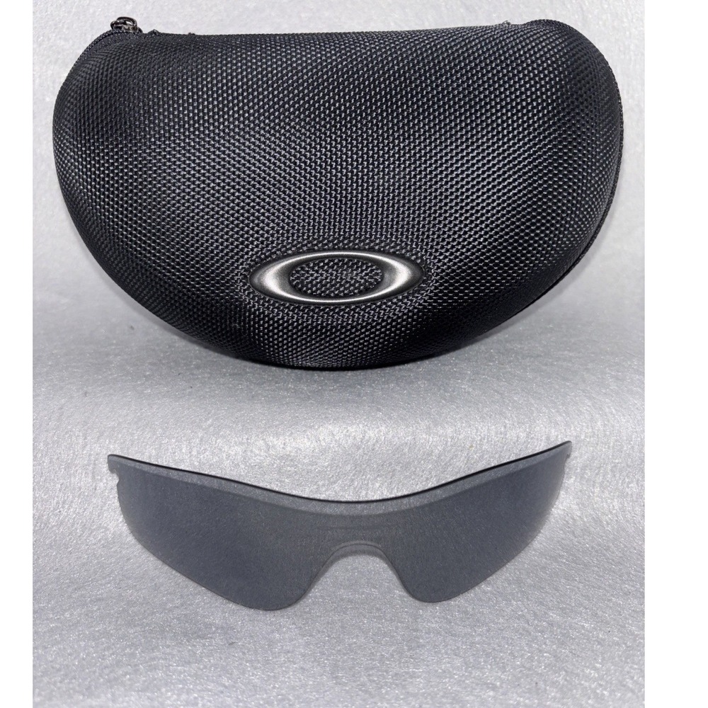 Oakley Sport Soft Foam Sunglasses Vault‎ Hard Case W/Replacement Lense NO FRAME